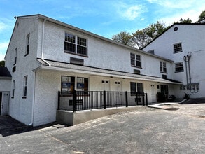 601 Conestoga Rd, Villanova, PA à louer Photo de l’immeuble– Image 2 sur 3