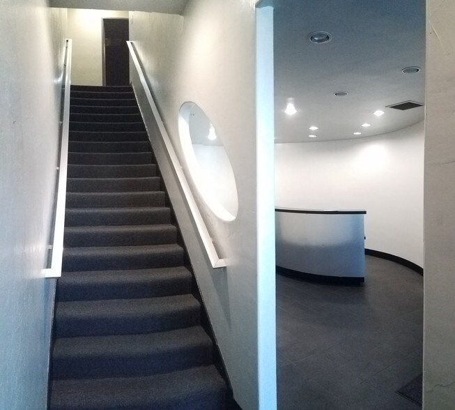 540 Hollywood Way, Burbank, CA à louer - Photo intérieure – Image 3 sur 8