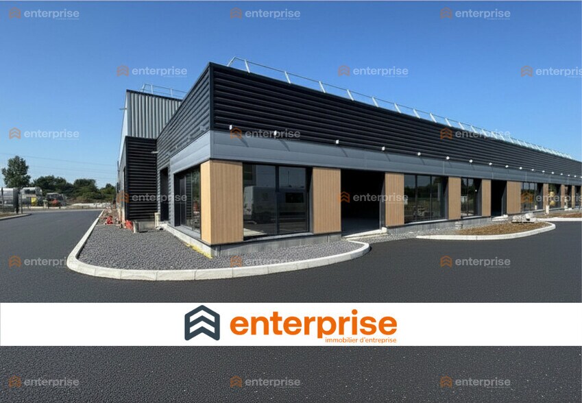 Local d'activités dans Erquinghem-Lys à vendre - Photo de l’immeuble – Image 1 sur 9