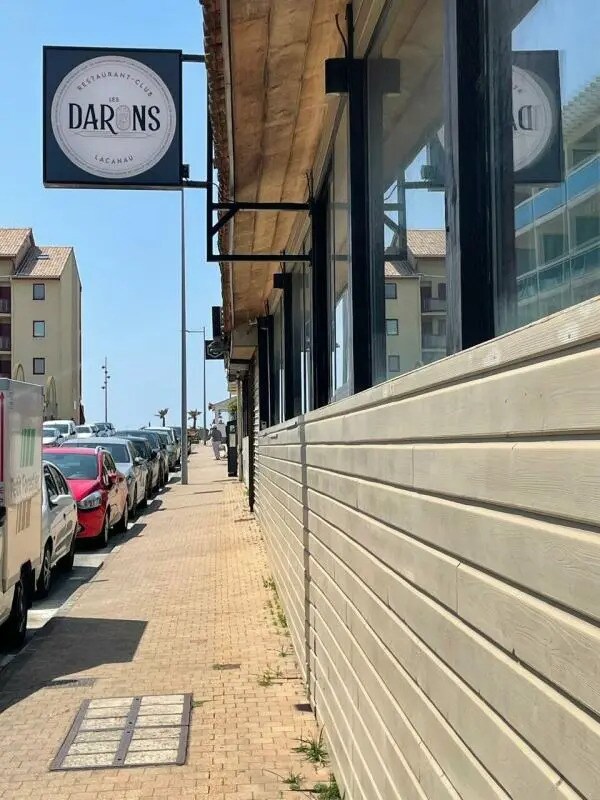Plus de détails pour Local commercial à vendre