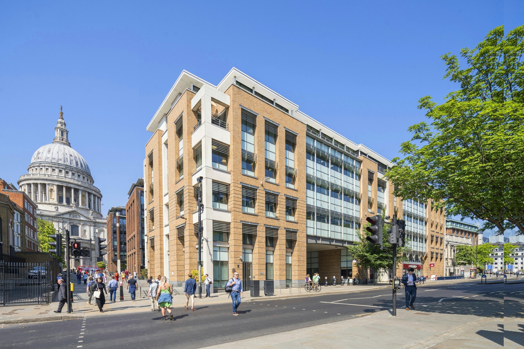 128 Queen Victoria St, Londres à louer Photo de l’immeuble– Image 1 sur 11