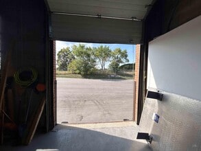 161-183 Idema Rd, Markham, ON à louer Photo intérieure– Image 1 sur 3