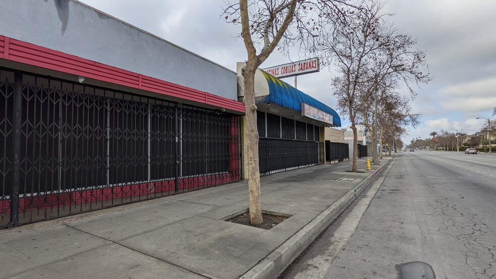 440 E Holt Ave, Pomona, CA à louer - Photo principale – Image 1 sur 25