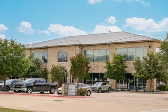 5920 W William Cannon Dr, Austin, TX à louer Photo de l’immeuble– Image 1 sur 11