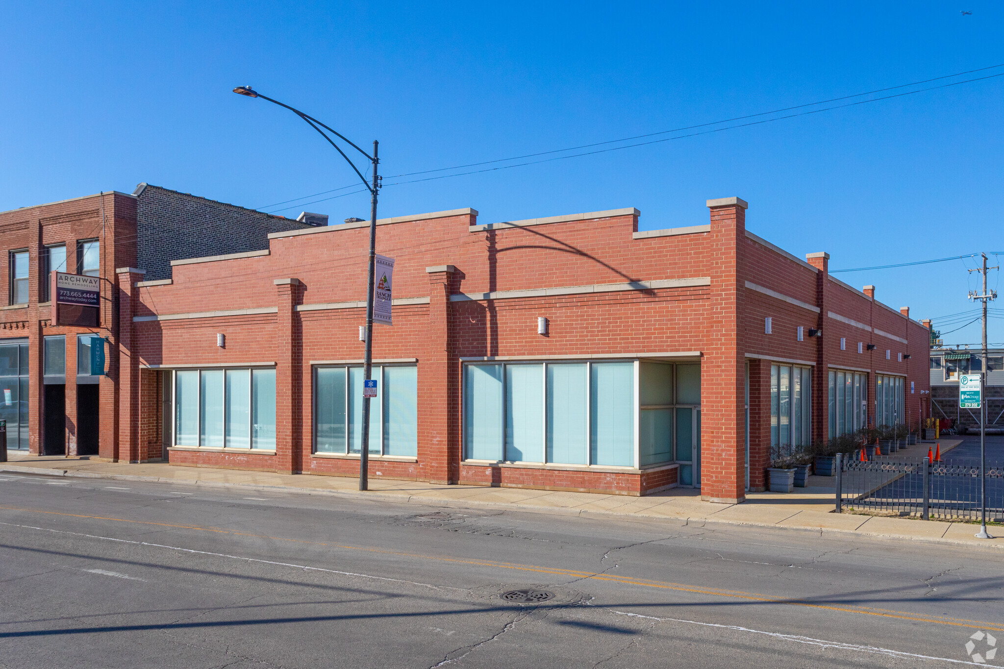 1970 N Clybourn Ave, Chicago, IL à louer Photo de l’immeuble– Image 1 sur 12