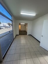 1020-1030 S Cypress St, La Habra, CA à louer Photo intérieure– Image 1 sur 7