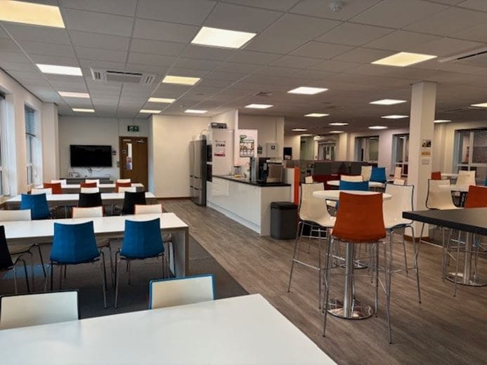 3 Scott Dr, Altrincham à louer Photo intérieure– Image 1 sur 4