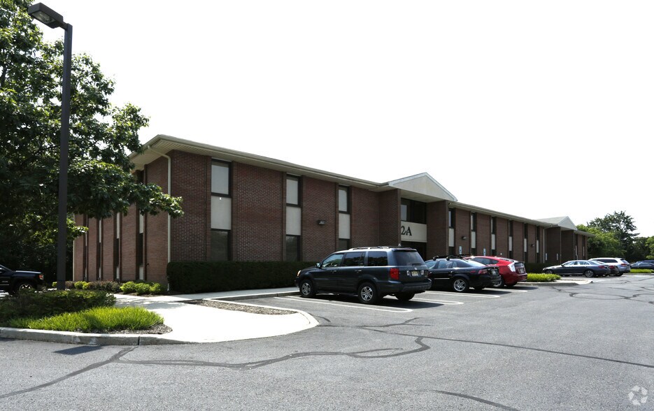 186 Princeton Hightstown Rd, West Windsor, NJ à louer - Photo principale – Image 1 sur 12