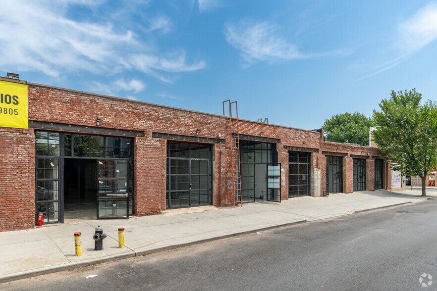 168-184 Van Dyke St, Brooklyn, NY à louer - Photo de l’immeuble – Image 3 sur 7