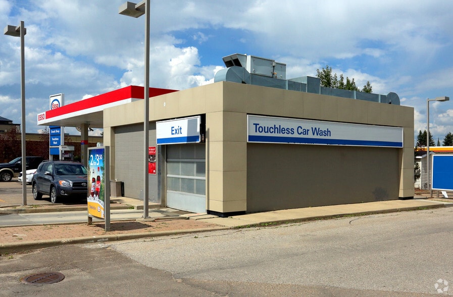 180 King St, Spruce Grove, AB à vendre - Photo principale – Image 1 sur 3