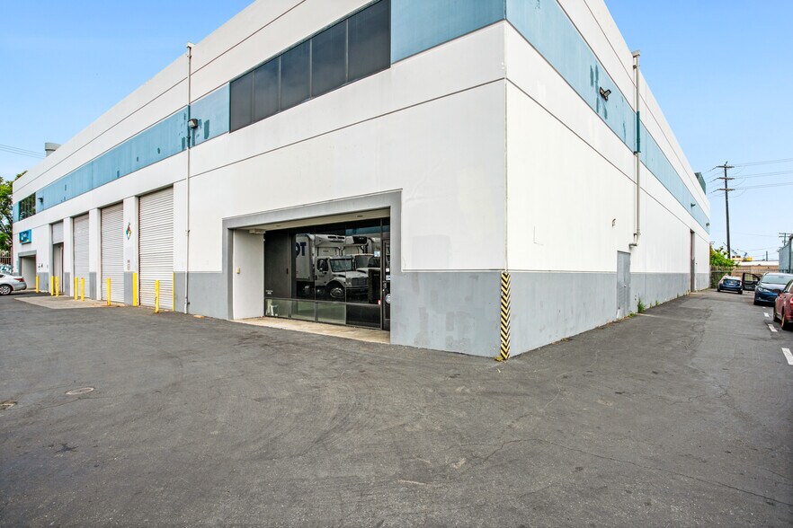 2393 Newton Ave, San Diego, CA à louer - Photo de l’immeuble – Image 2 sur 2
