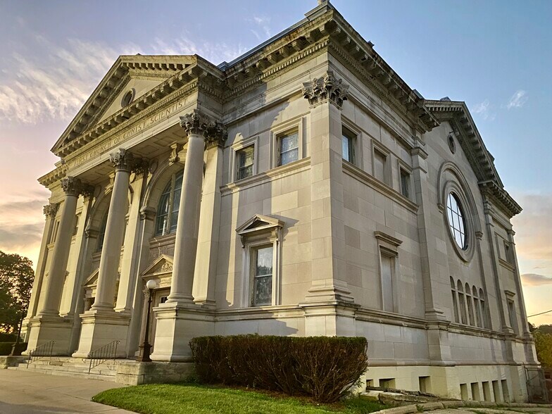 1201 Felix St, Saint Joseph, MO à vendre - Photo de l’immeuble – Image 2 sur 10