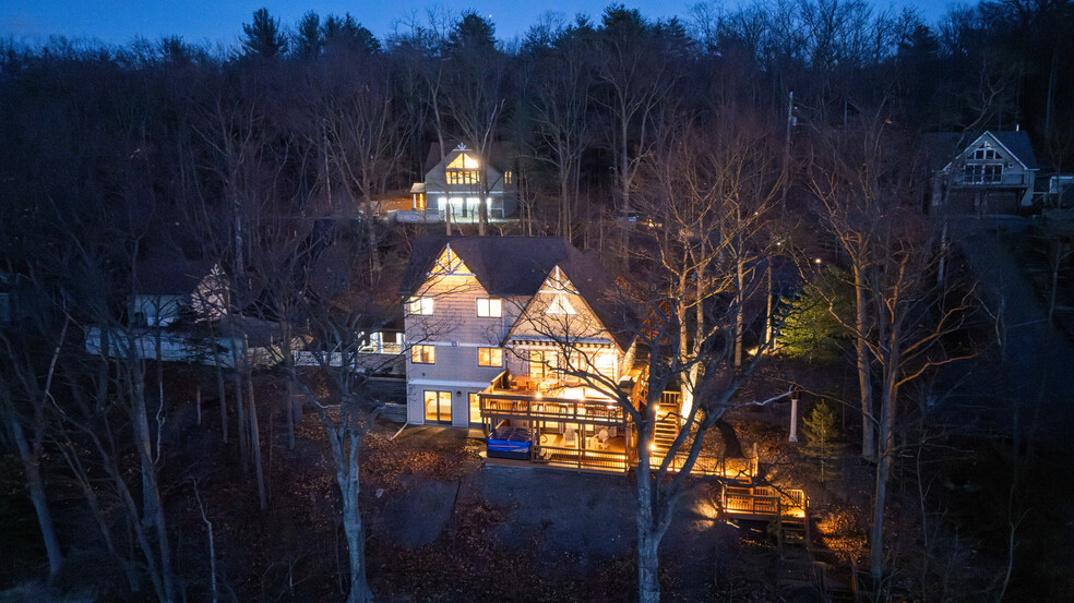 4555 Davies Rd, Burdett, NY à vendre - Photo principale – Image 1 sur 41