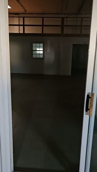 407 Meco Dr, Wilmington, DE à louer - Vidéo sur l’annonce professionnelle – Image 2 sur 19