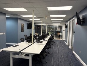 1000 NW 65th St, Fort Lauderdale, FL à louer Photo intérieure– Image 1 sur 14