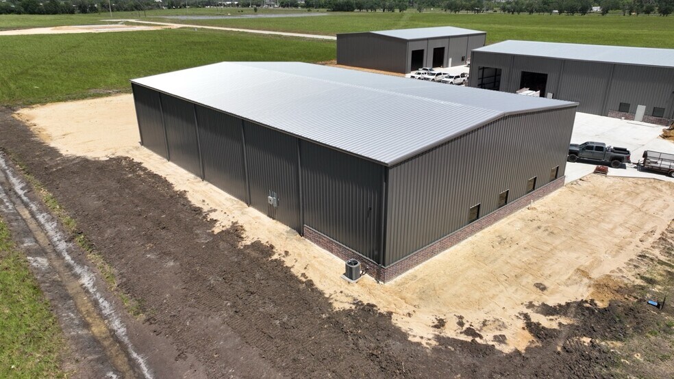 8490 Industrial Pky, Beaumont, TX à louer - Photo de l’immeuble – Image 3 sur 16