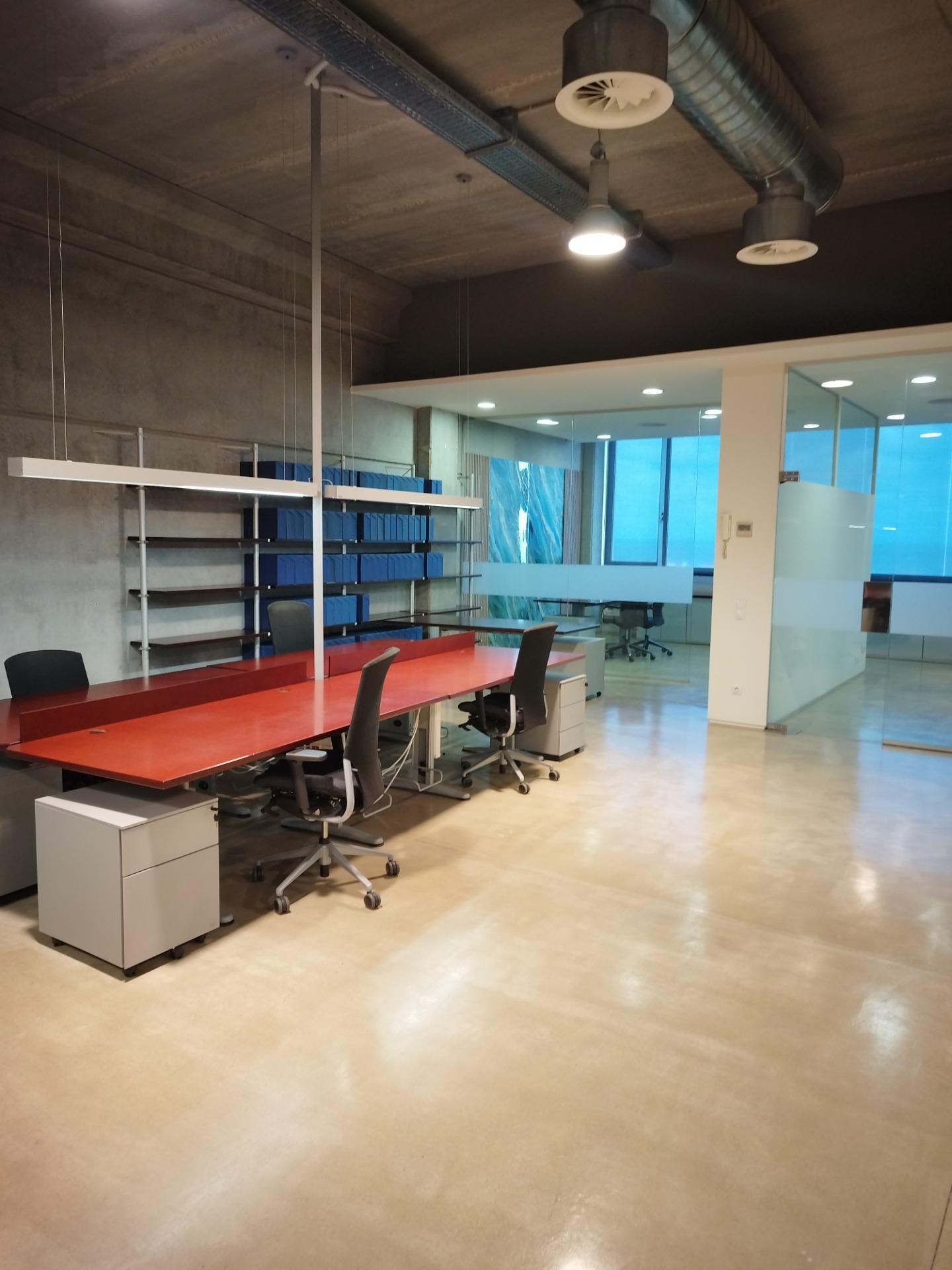 Bureau dans Badalona, Barcelona à louer Photo intérieure– Image 1 sur 18