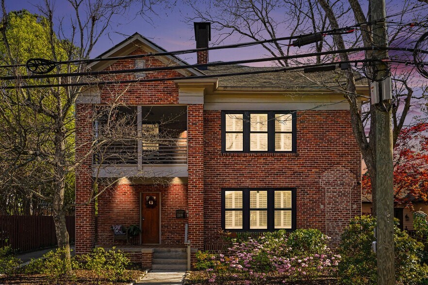 119 E Maple St, Decatur, GA à vendre - Photo de l’immeuble – Image 1 sur 52