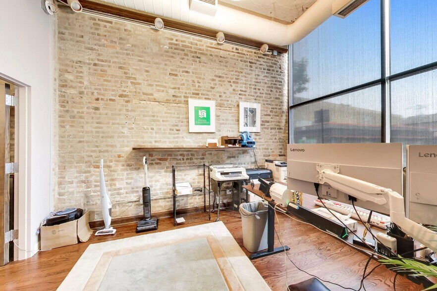 1528 W Fullerton Ave, Chicago, IL à vendre - Photo de l’immeuble – Image 3 sur 20