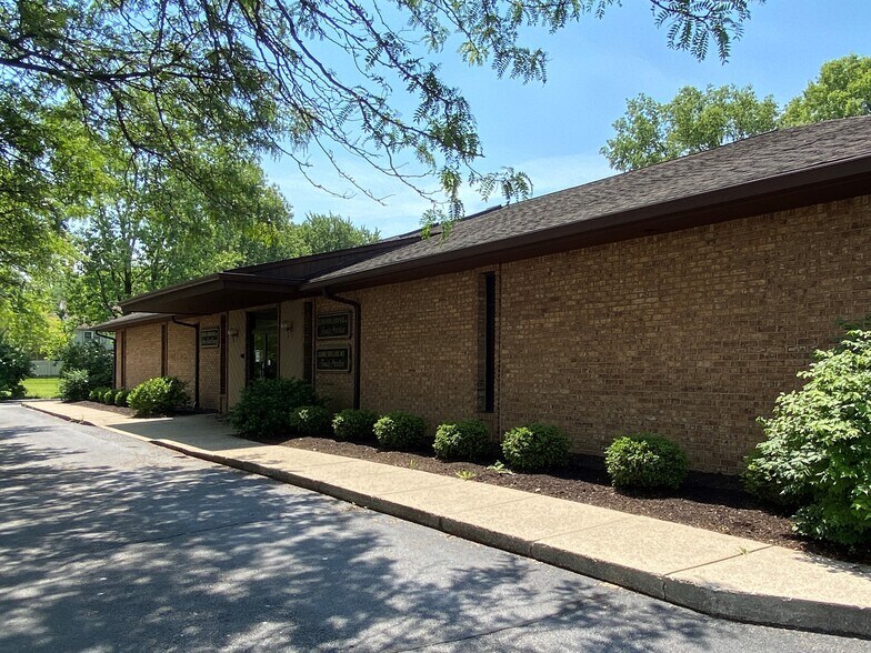 5928-5932 Springboro Pike, Dayton, OH à louer - Photo de l’immeuble – Image 2 sur 7