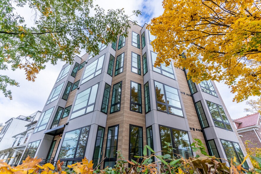 5301 Connecticut Ave NW, Washington, DC à vendre - Photo de l’immeuble – Image 1 sur 20