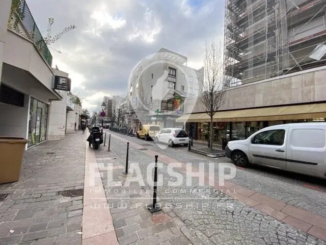 Local commercial dans Courbevoie à louer - Photo de l’immeuble – Image 2 sur 5