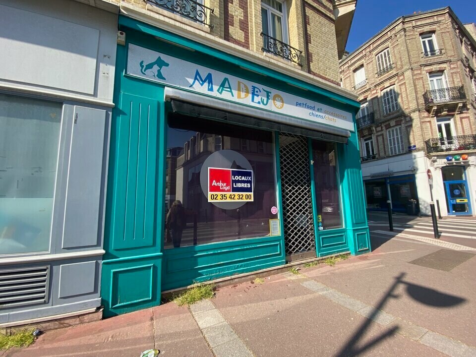 Local commercial dans Le Havre à louer Photo de l’immeuble– Image 1 sur 6
