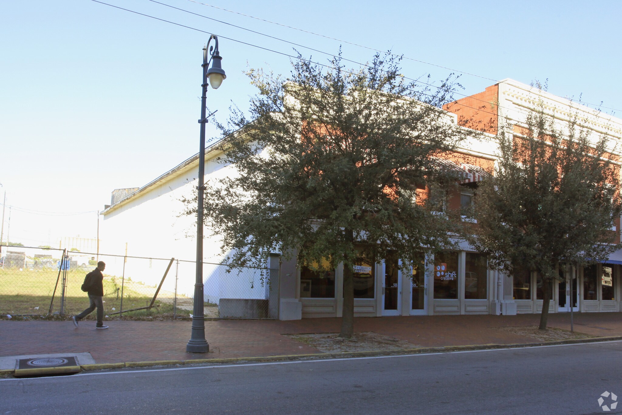 125 Martin Luther King Jr Blvd, Savannah, GA à vendre Photo de l’immeuble– Image 1 sur 4
