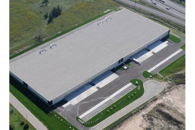 1400 Commerce Way, Woodstock, ON à louer Photo principale– Image 1 sur 2