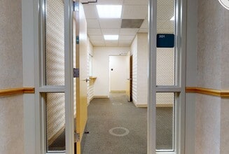 1445 N Hunt Club Rd, Gurnee, IL à louer Numérisation 3D Matterport– Image 1 sur 3