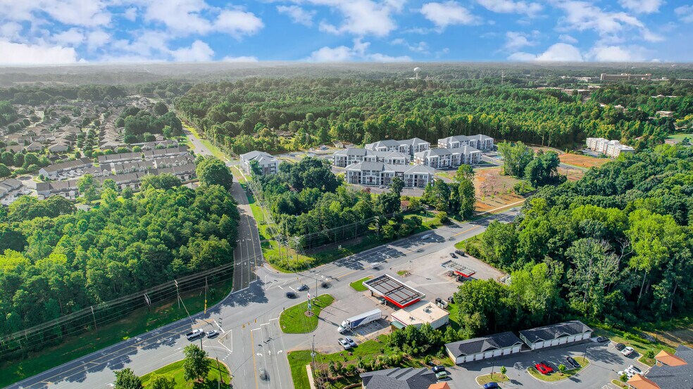 E Waterlynn Rd & Highway 21, Mooresville, NC à vendre - Photo de l’immeuble – Image 3 sur 6