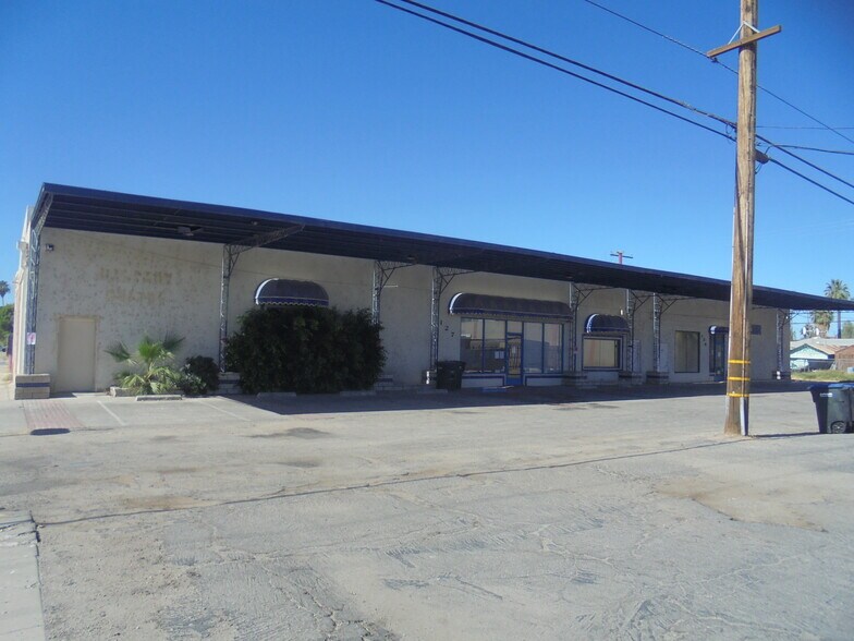127 S 1st St, Blythe, CA à vendre - Photo de l’immeuble – Image 2 sur 39