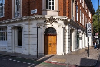 16 Upper Woburn Pl, Londres à louer Photo de l’immeuble– Image 1 sur 11