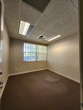 1110 Civic Center Blvd, Yuba City, CA à louer Photo intérieure– Image 1 sur 2