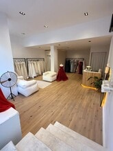 Local commercial dans 77 Rue Peyssonnel, Marseille, Marseille à louer Photo intérieure– Image 1 sur 5