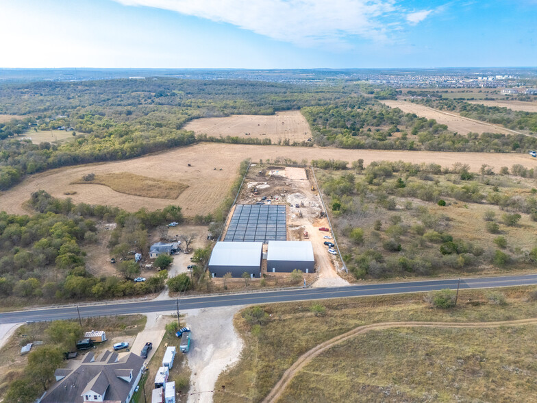 7713 Dee Gabriel Collins Rd, Austin, TX à louer - Photo de l’immeuble – Image 3 sur 6