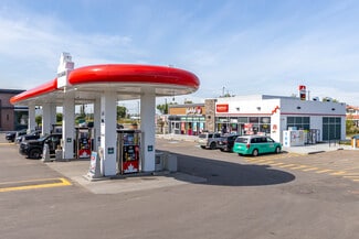 Plus de détails pour 4905 Roper Rd NW, Edmonton, AB - Local commercial à vendre