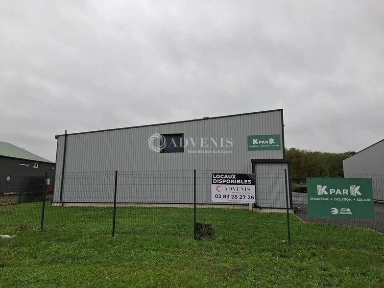 Local d’activités dans Atton à louer - Photo de l’immeuble – Image 1 sur 5