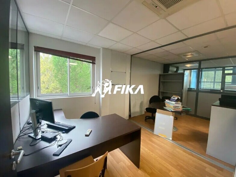 11 Rue Du Cassé, Saint-Jean à louer - Photo de l’immeuble – Image 3 sur 12