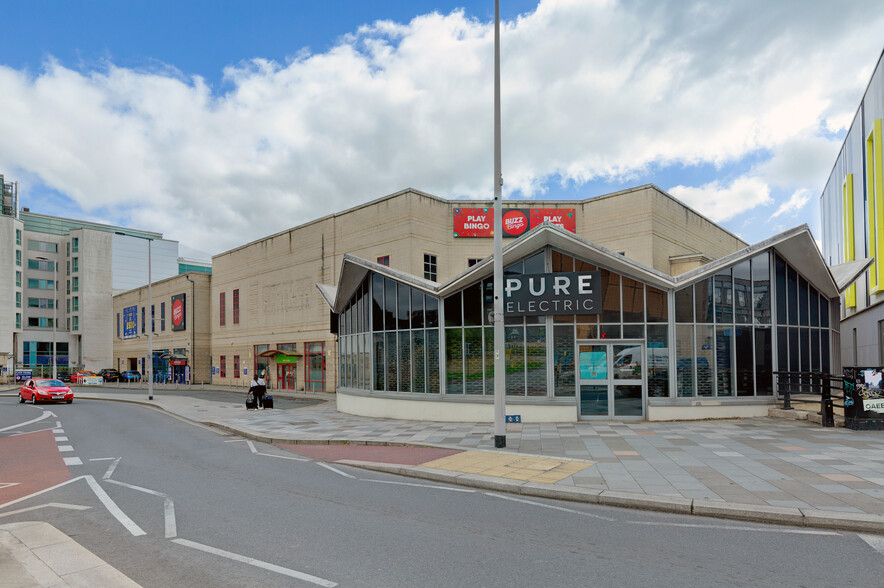 Charles Cross, Plymouth à louer - Photo de l’immeuble – Image 1 sur 7
