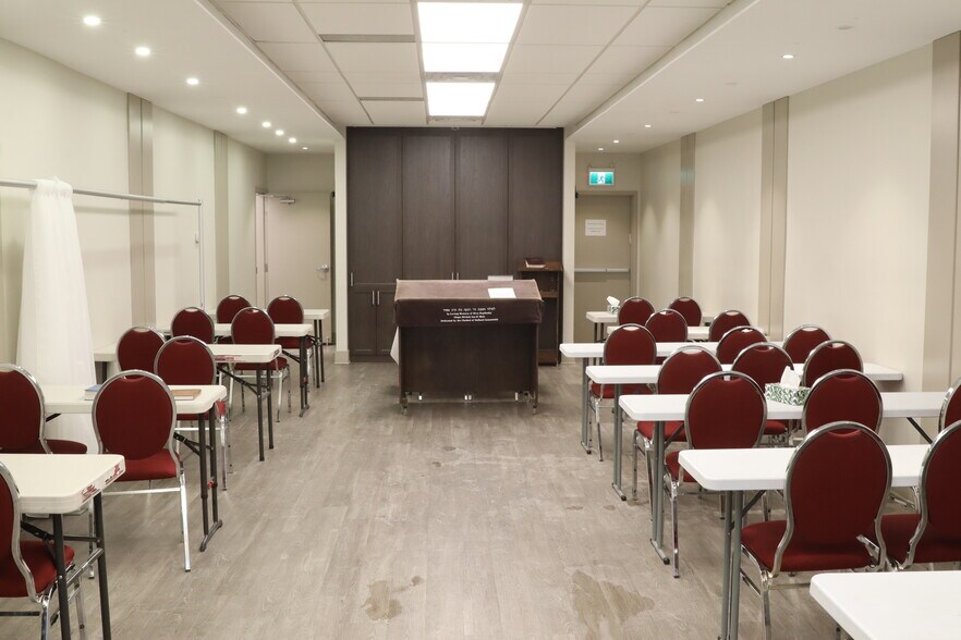 1-19 Rue Sunnydale, Dollard-des-Ormeaux, QC à louer - Photo de l’immeuble – Image 2 sur 7