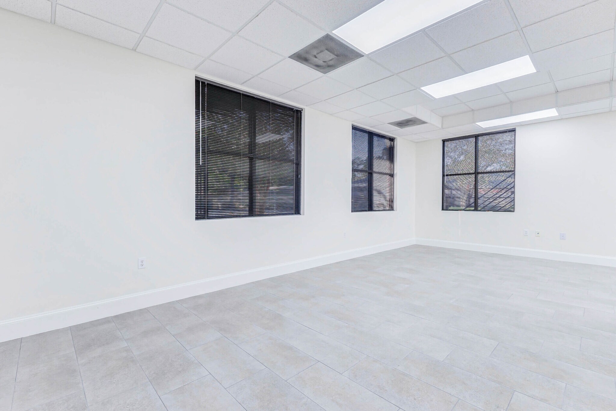 12837 Louetta Rd, Cypress, TX à louer Photo de l’immeuble– Image 1 sur 1