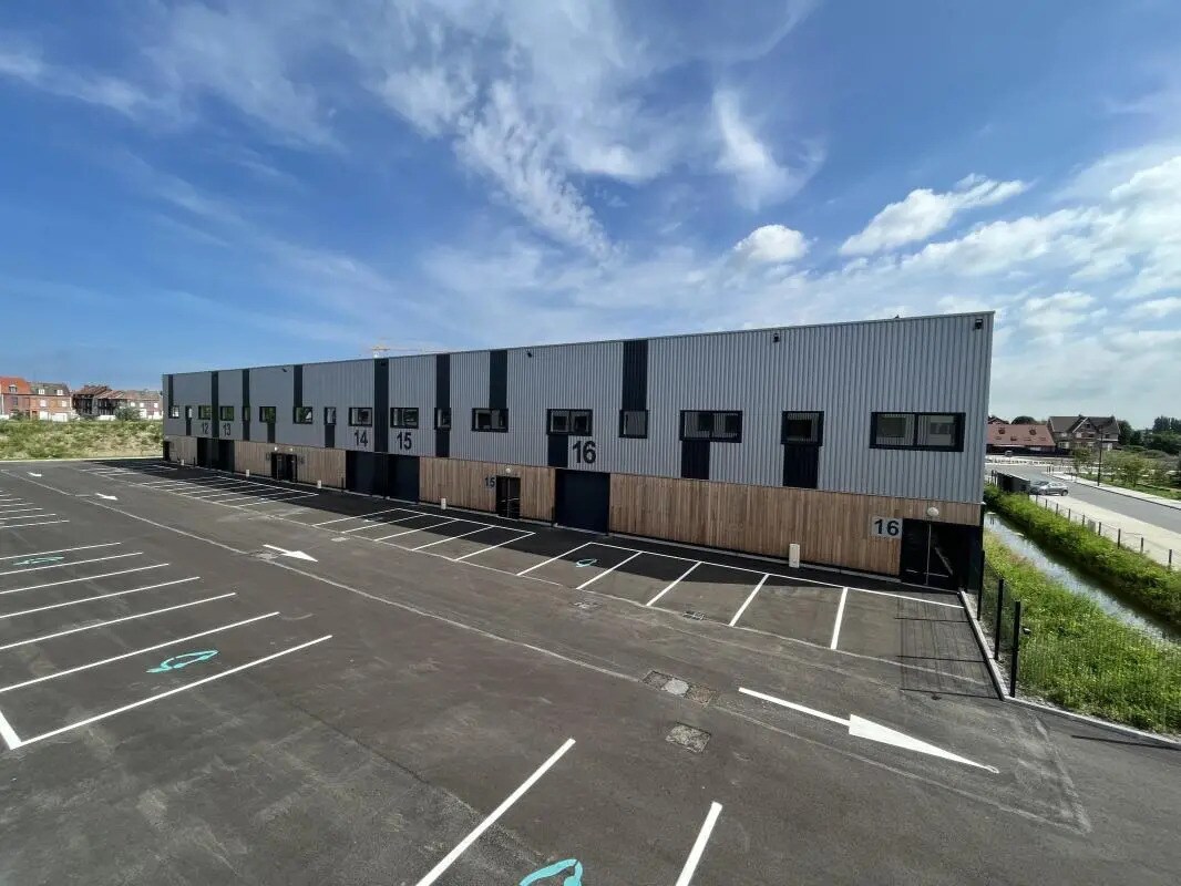 Local d’activités dans Wattrelos à louer Photo de l’immeuble– Image 1 sur 6