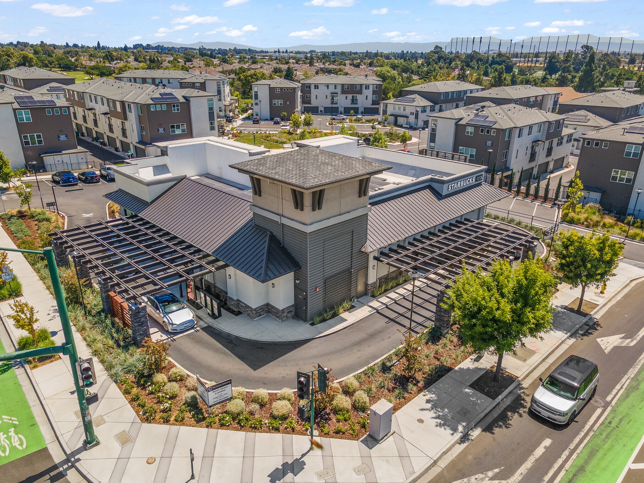 29705 Mission Blvd, Hayward, CA à vendre Photo de l’immeuble– Image 1 sur 17