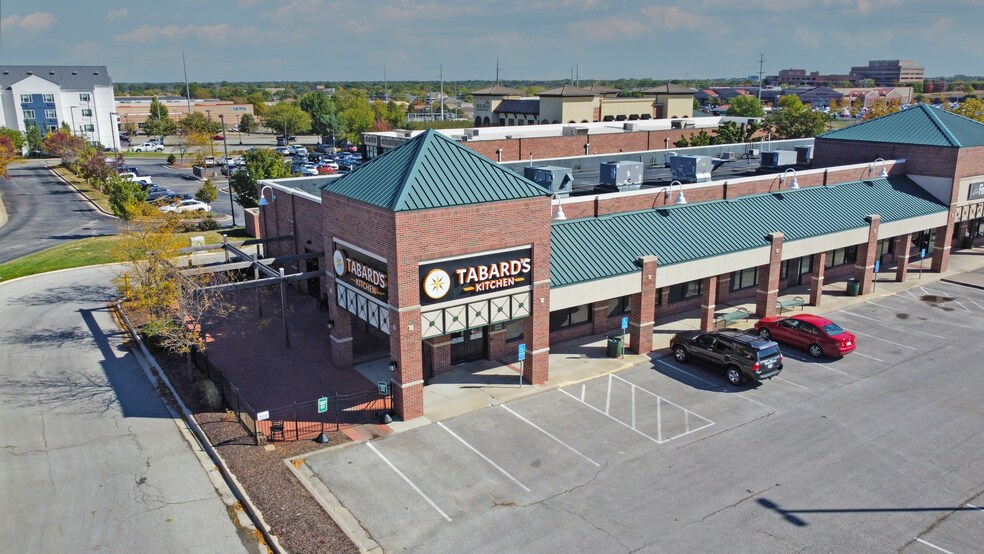 7541-7579 W 119th St, Overland Park, KS à louer - Photo de l’immeuble – Image 2 sur 12