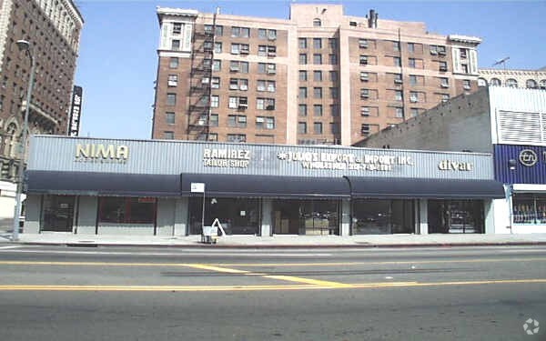 1059-1065 S Main St, Los Angeles, CA à louer - Photo de l’immeuble – Image 3 sur 9