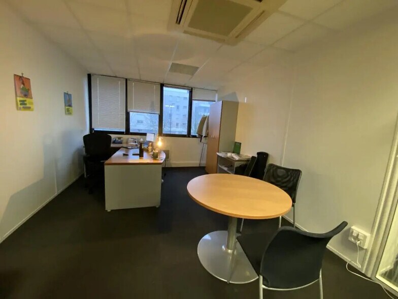 Bureau dans Rennes à louer - Photo de l’immeuble – Image 3 sur 6