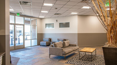 4665 Nautilus Ct S, Boulder, CO à louer Hall d’entrée– Image 1 sur 9