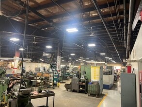 100 Chelmsford Rd, Billerica, MA à louer Photo intérieure– Image 1 sur 2