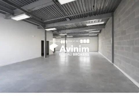 Industriel/Logistique dans Domont à louer - Photo intérieure – Image 2 sur 5